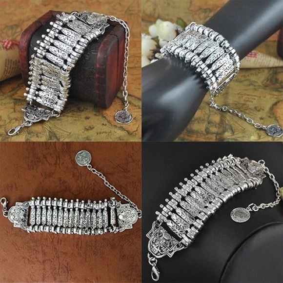 LAST ONE Tibetan ethnic silver bracelet - Picture 2 of 5